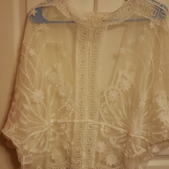 LACE WRAP - Picture 3 of 7